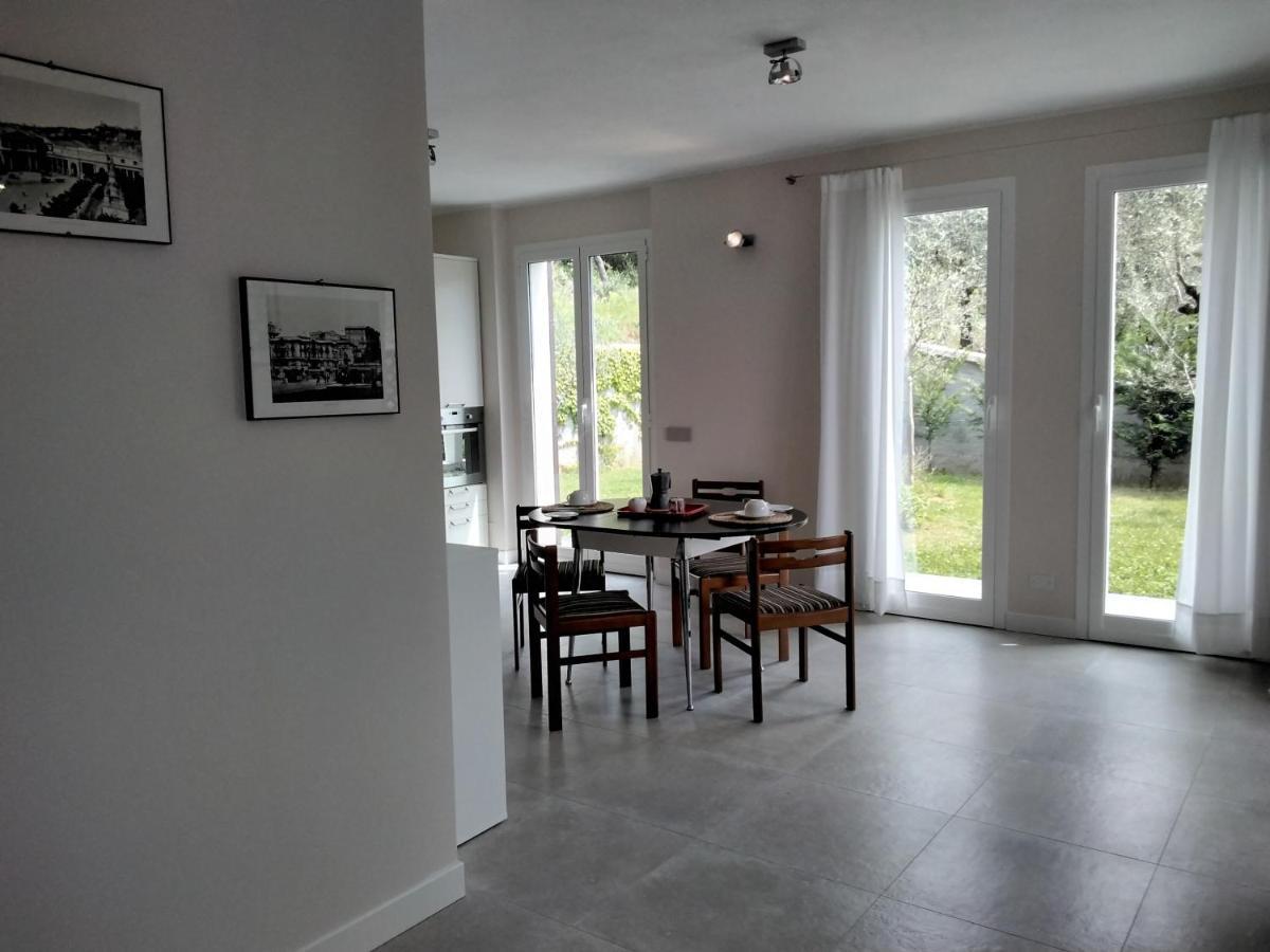 "Vento Di Levante Suite" Benvenuti In Collina คาซาร์ซา ลิกูเร ห้อง รูปภาพ